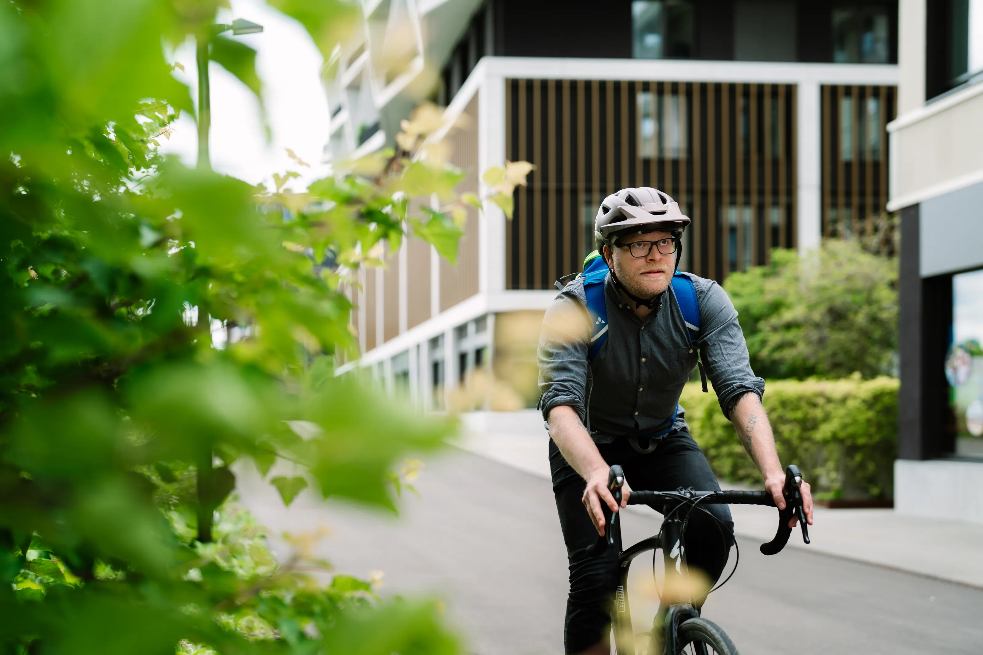 Mobility employee cycling